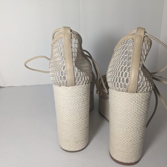 NEW- Size 11M Womens Gianni Bini Platform Wedge Strappy Sandals Fabric Beige - Picture 4 of 7